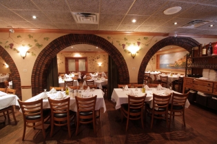 Dining Room - Palermo's 95th Italian Cuisine : Palermo's 95th Italian ...